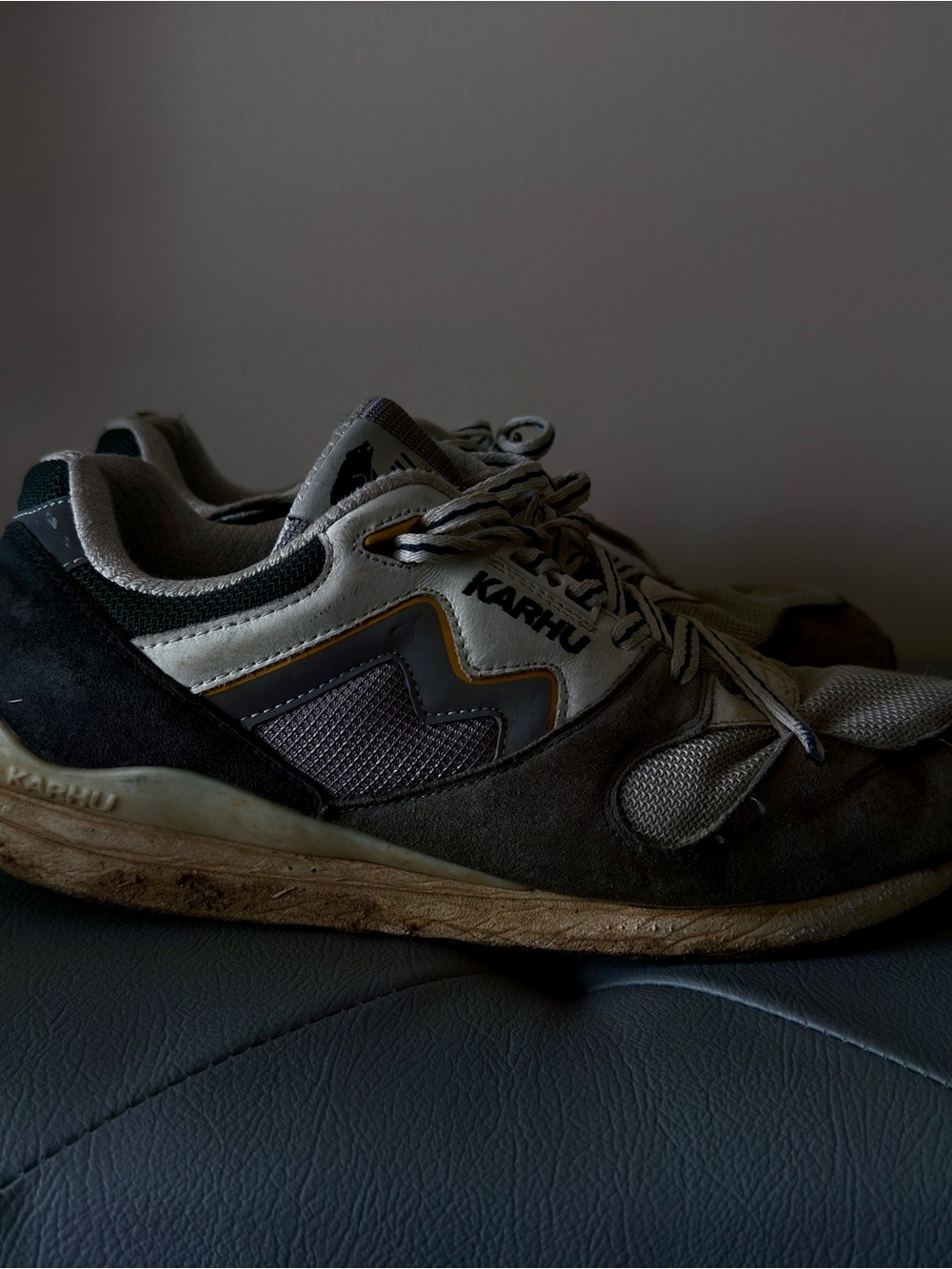 Karhu Gray Suede & Mesh Running Sneakers